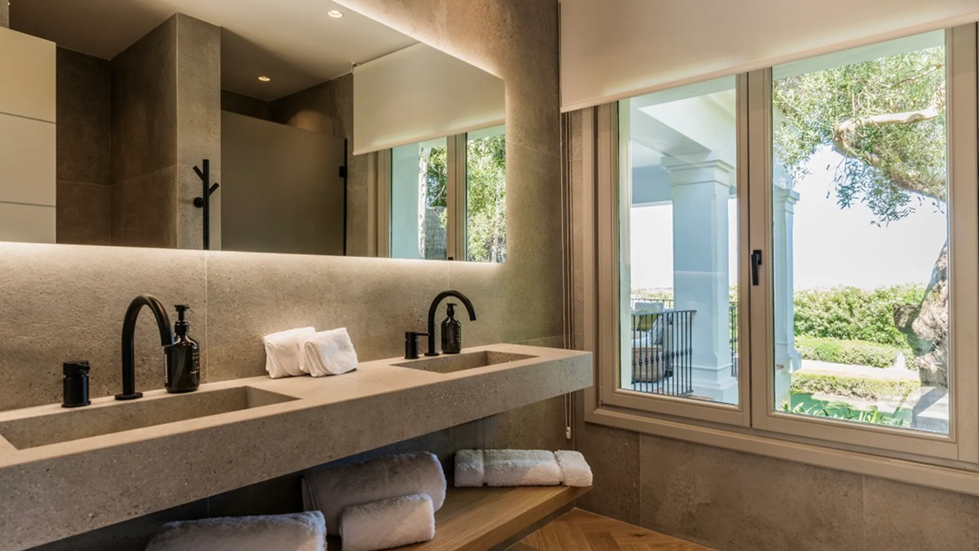Buy Zona G 6 bedrooms villa