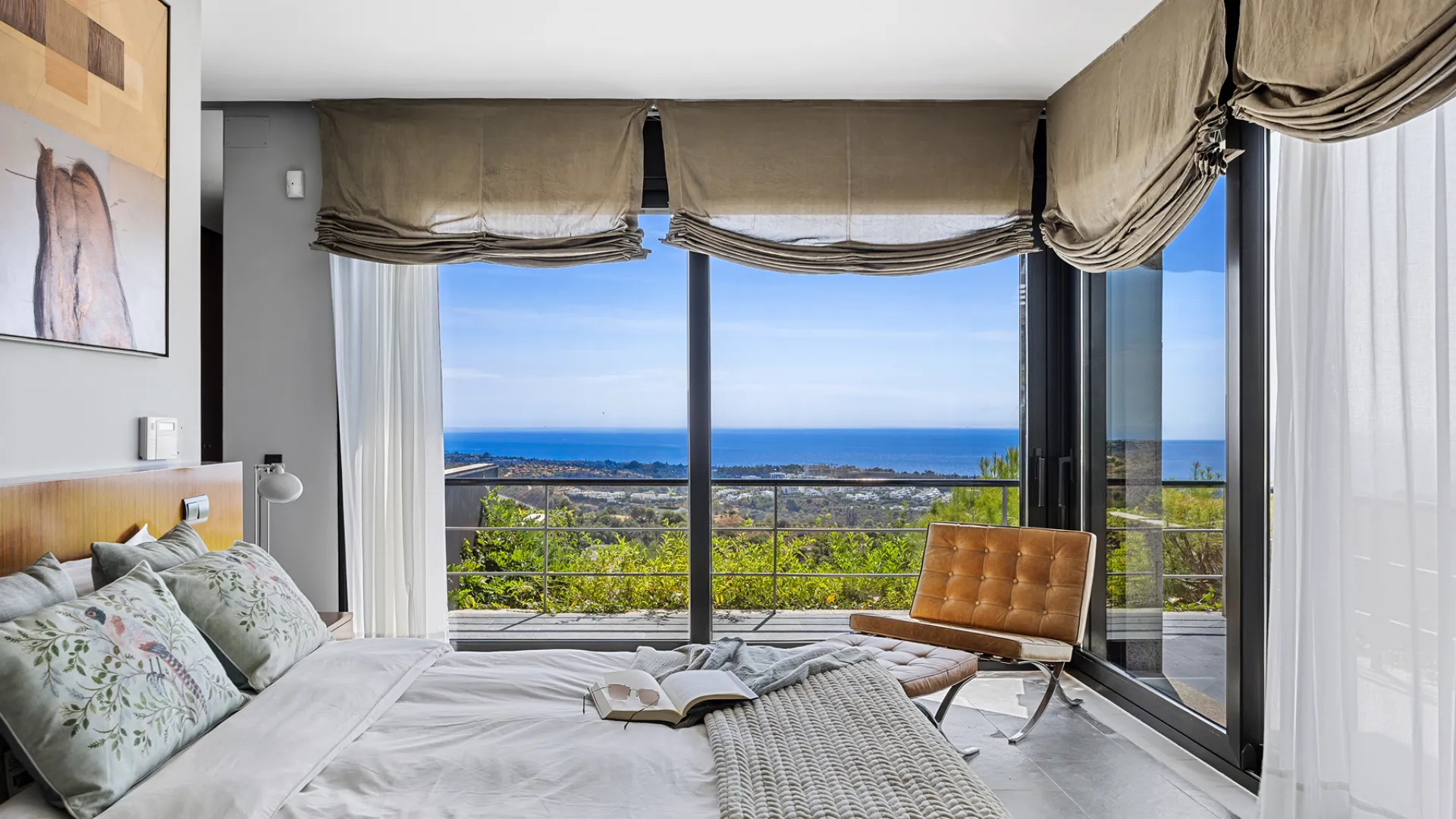 Villa for sale in Los Altos de los Monteros