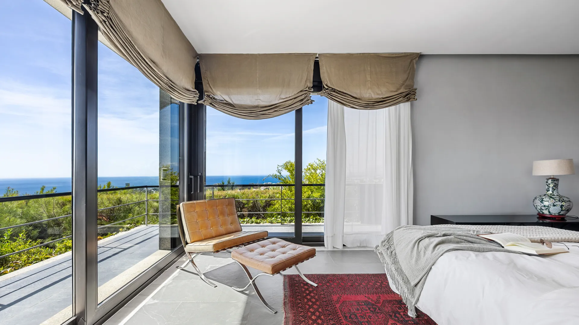 Villa for sale in Los Altos de los Monteros