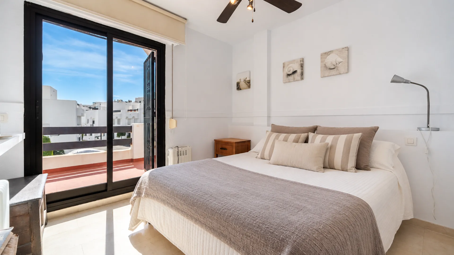 4 bedrooms Linda Vista Baja town house for sale