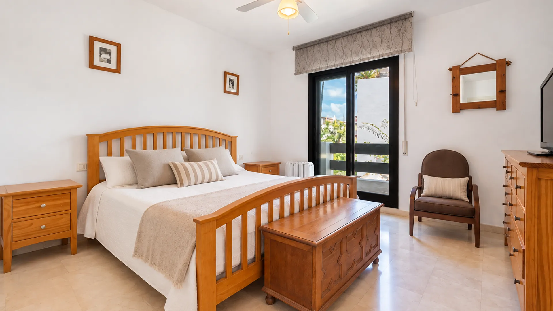 4 bedrooms Linda Vista Baja town house for sale