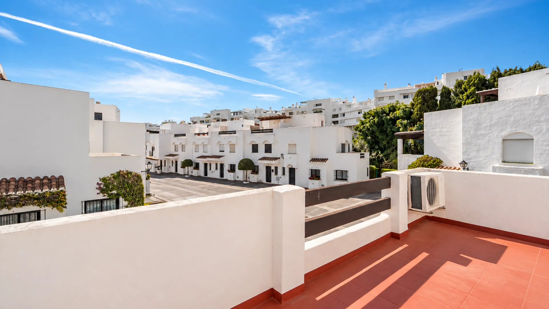 4 bedrooms Linda Vista Baja town house for sale