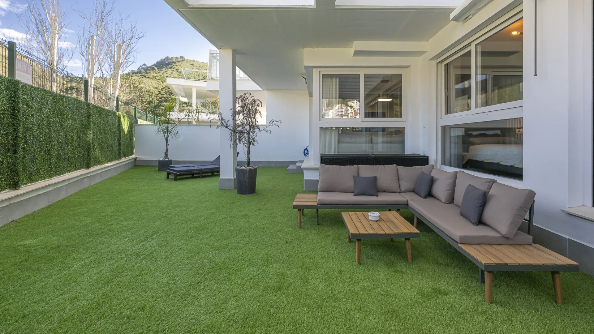 Se vende apartamento planta baja en Benahavis