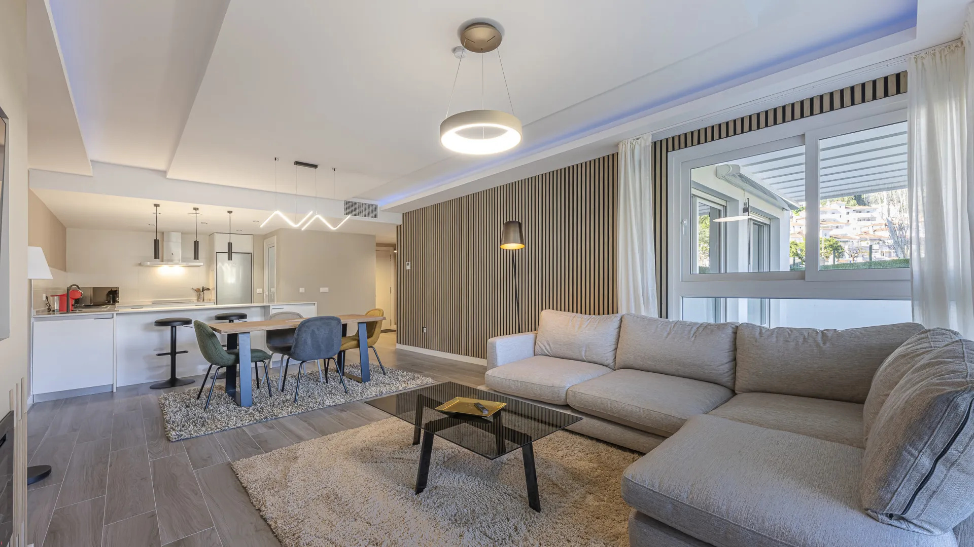 Se vende apartamento planta baja en Benahavis