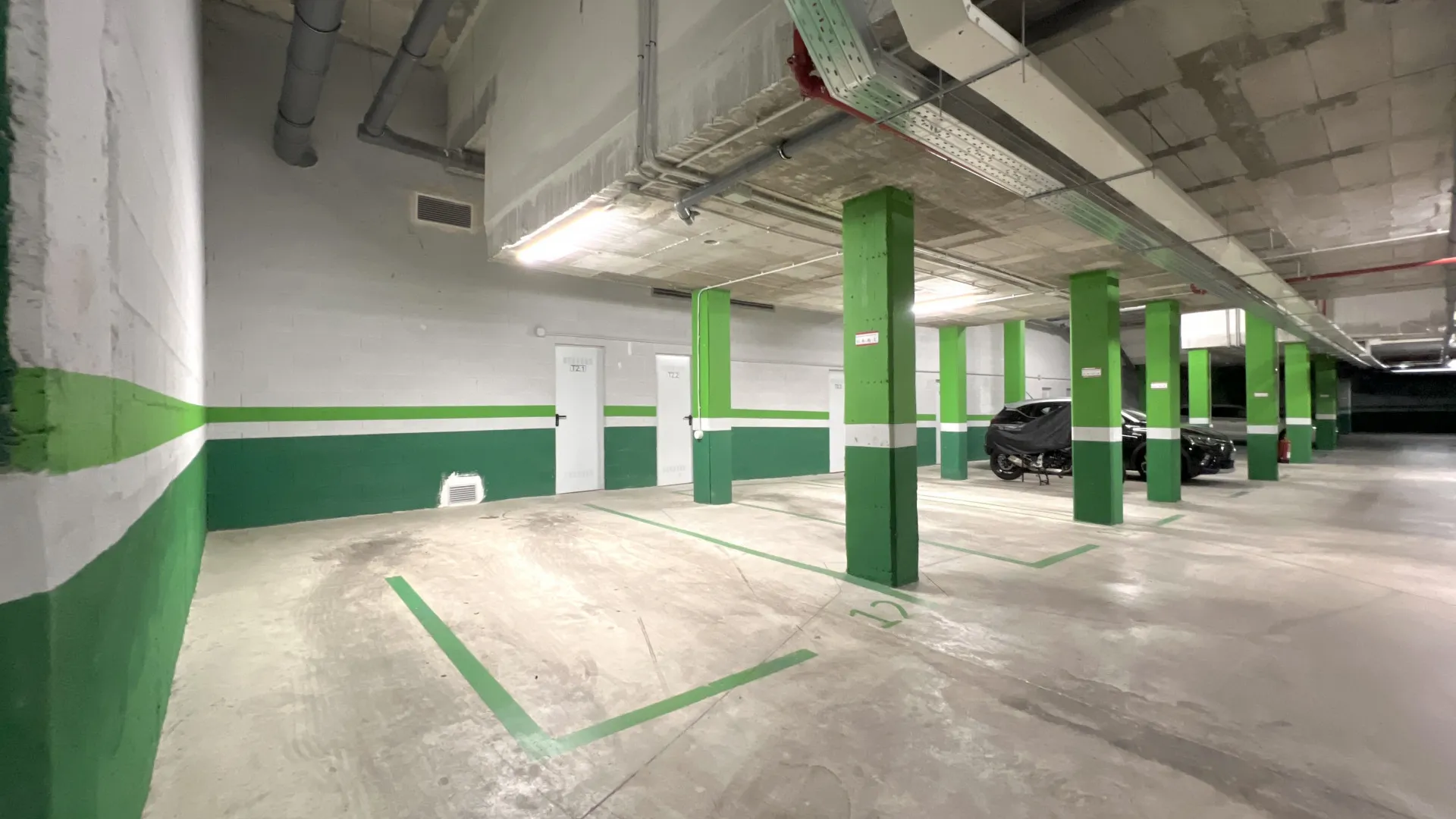 Se vende apartamento planta baja en Benahavis