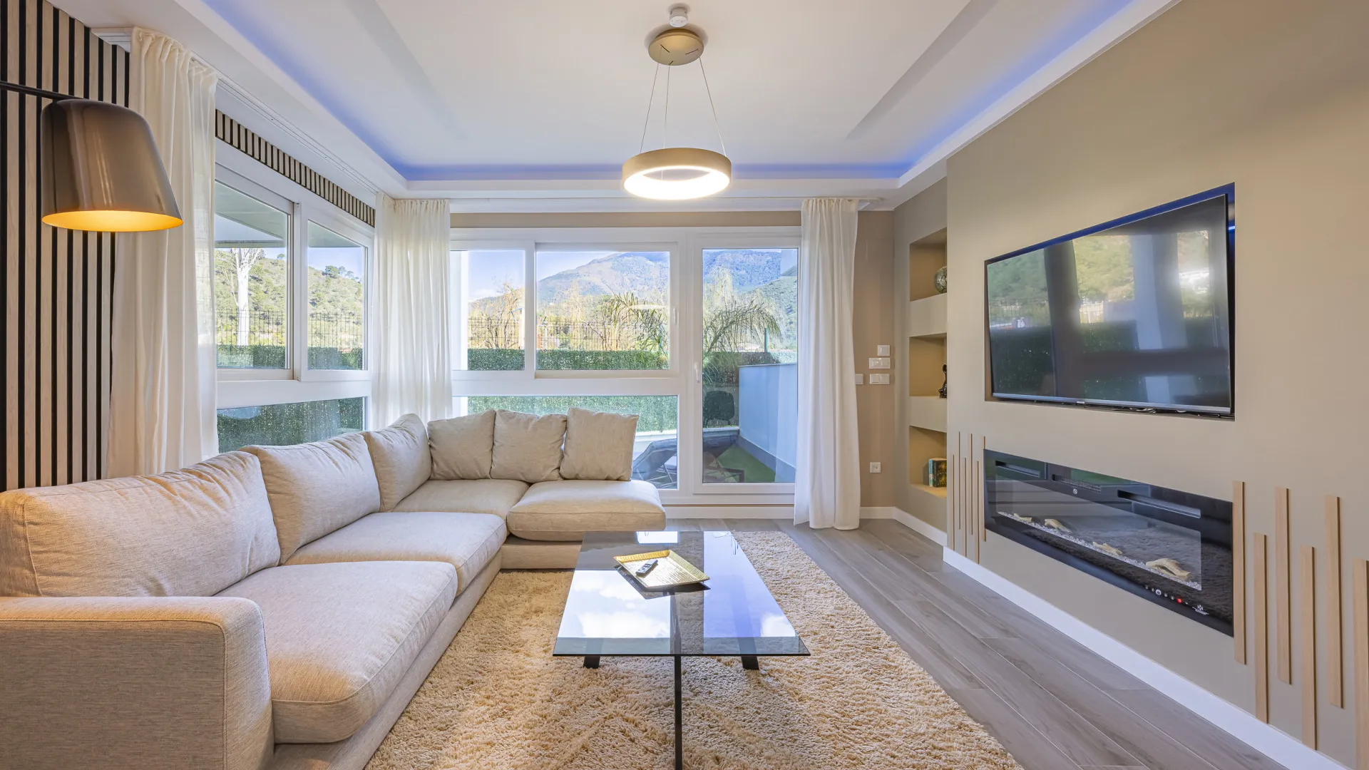 Se vende apartamento planta baja en Benahavis