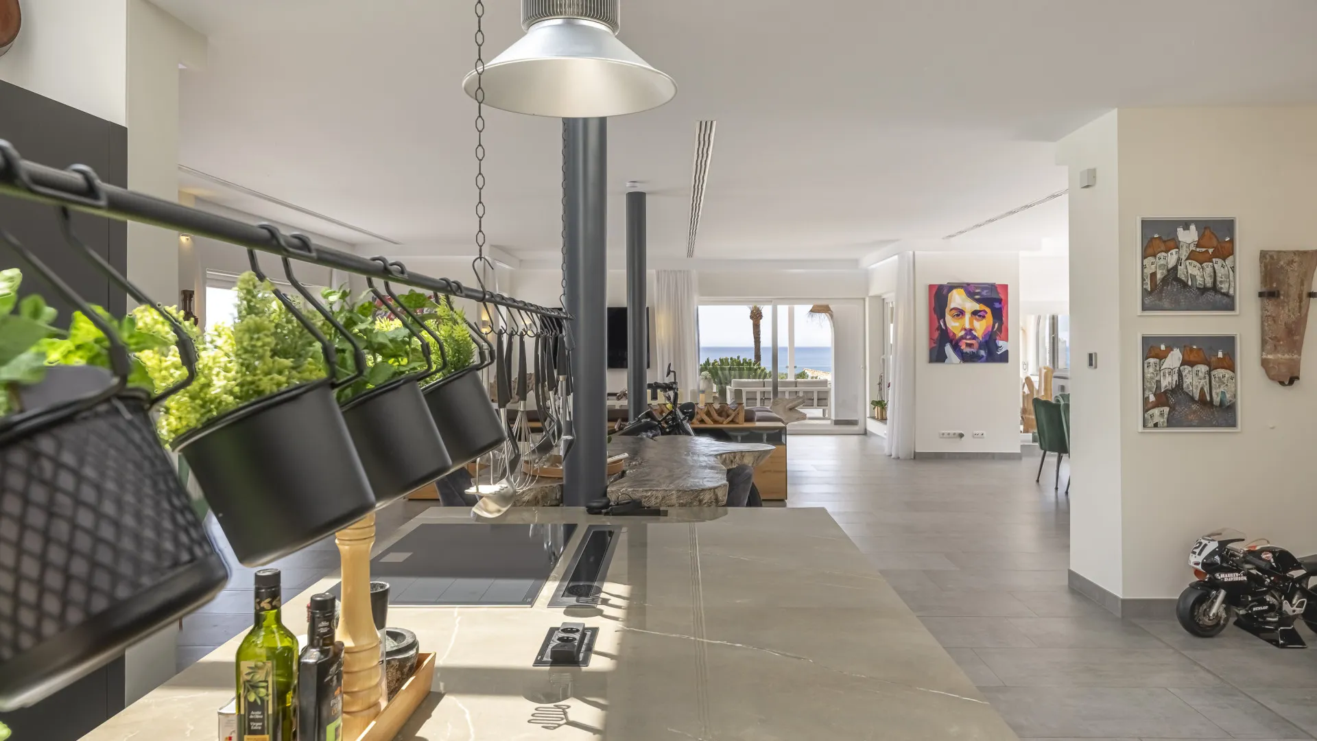 7 bedrooms Elviria villa for sale