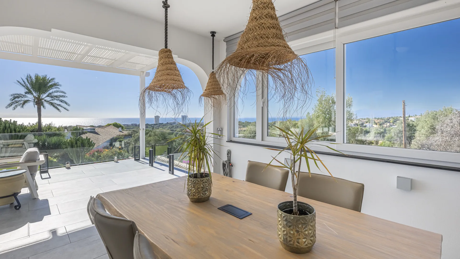 7 bedrooms Elviria villa for sale