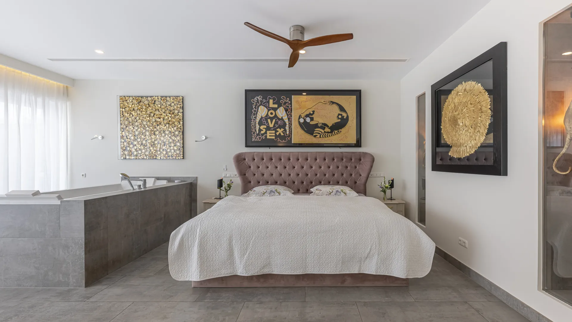7 bedrooms Elviria villa for sale