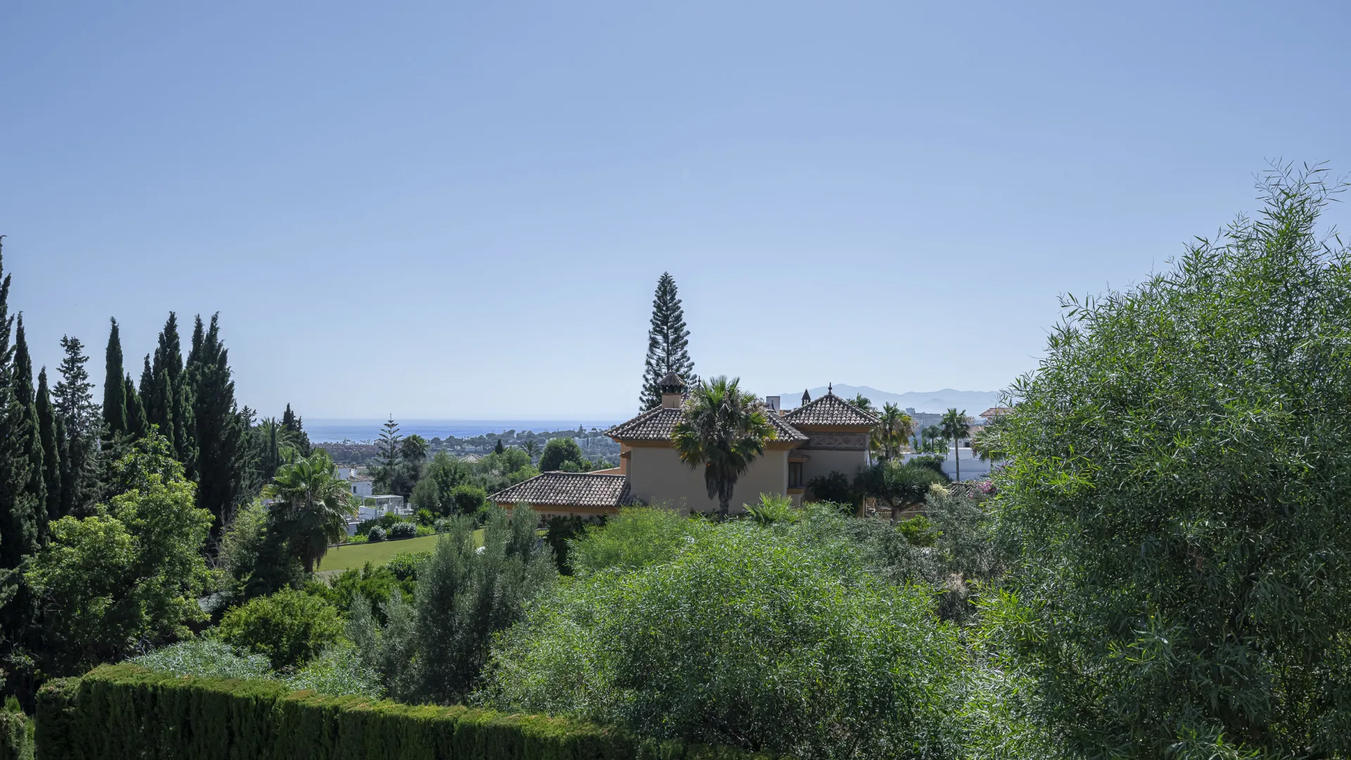 Se vende villa con 6 dormitorios en El Rosario