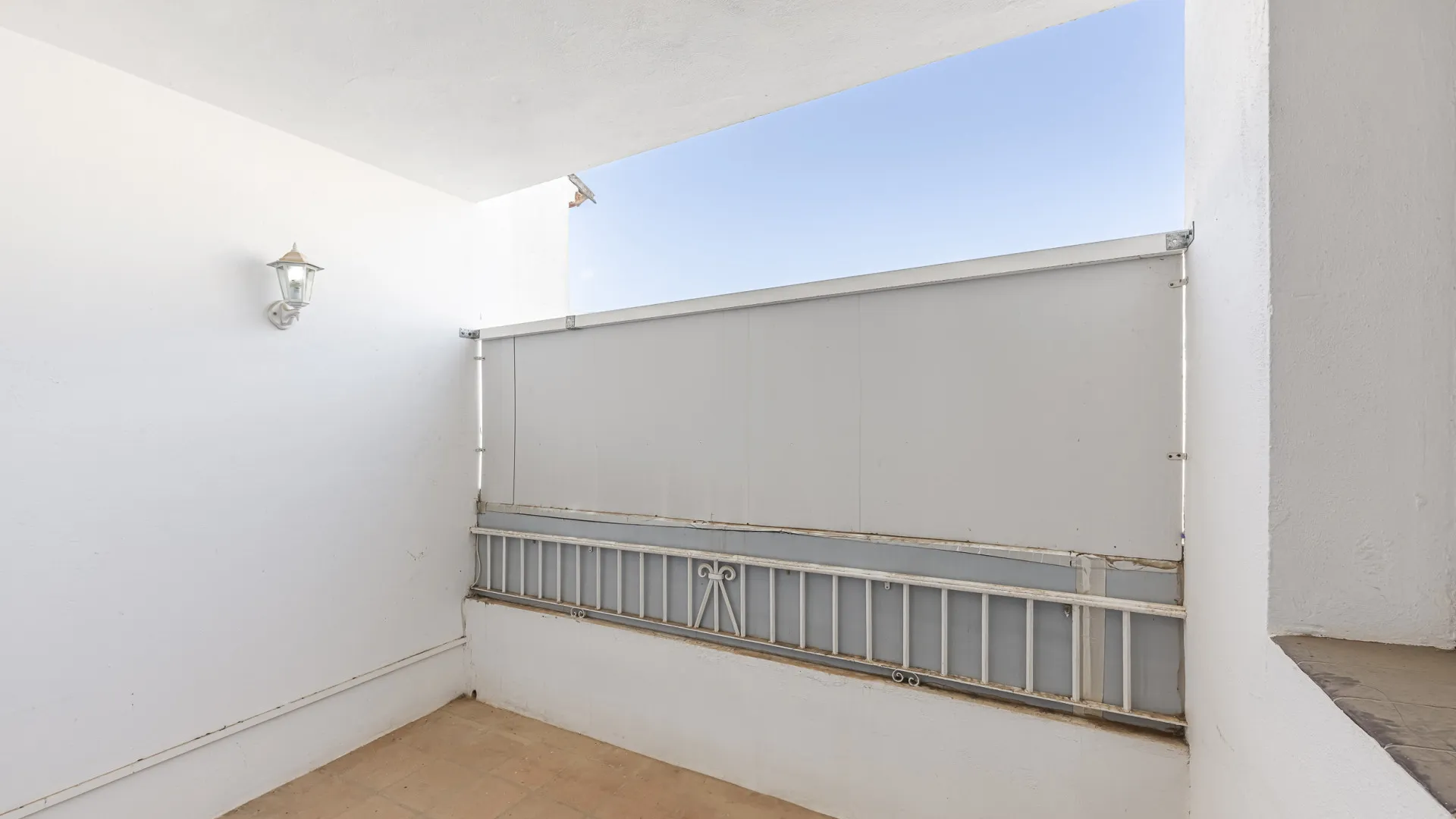 Se vende adosado en Benahavis de 5 dormitorios