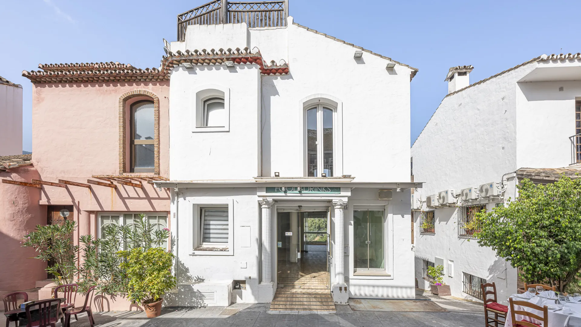 Se vende adosado en Benahavis de 5 dormitorios