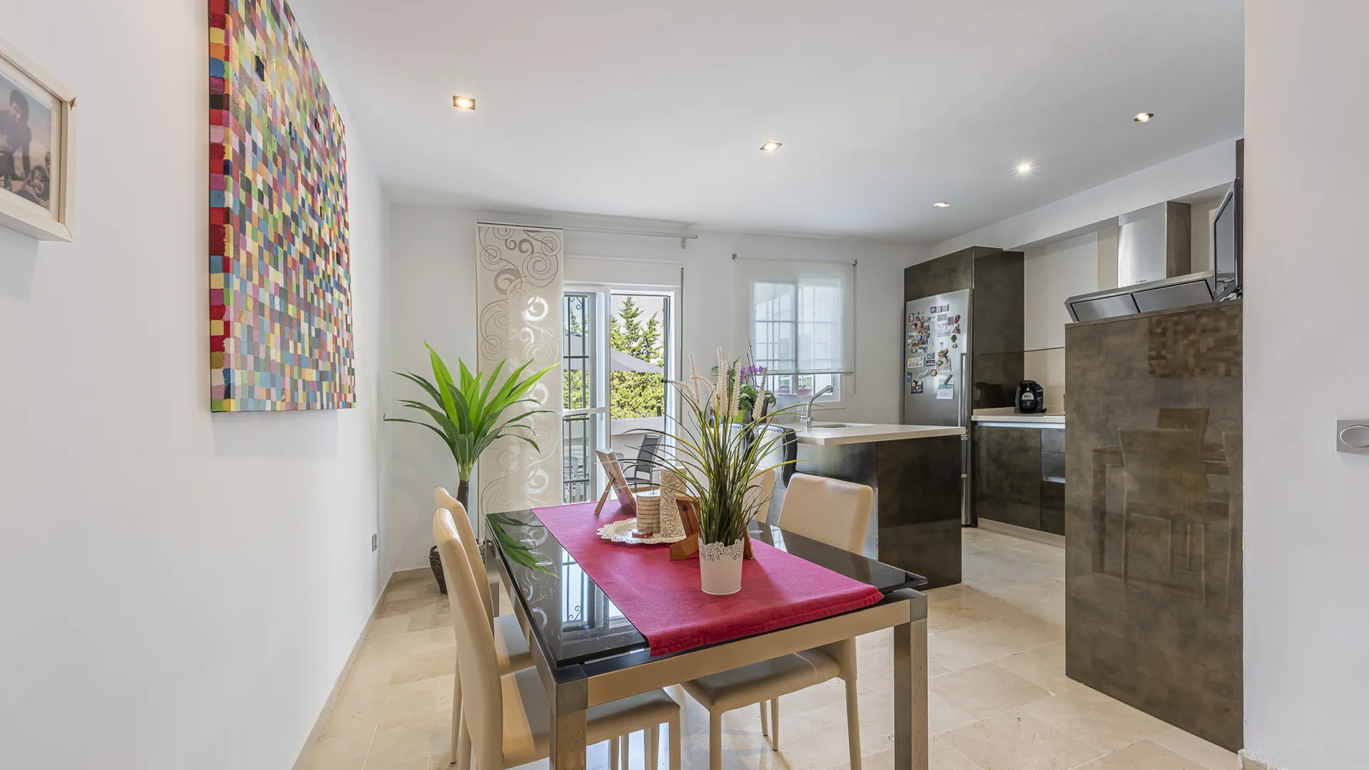 Town house for sale in Estepona
