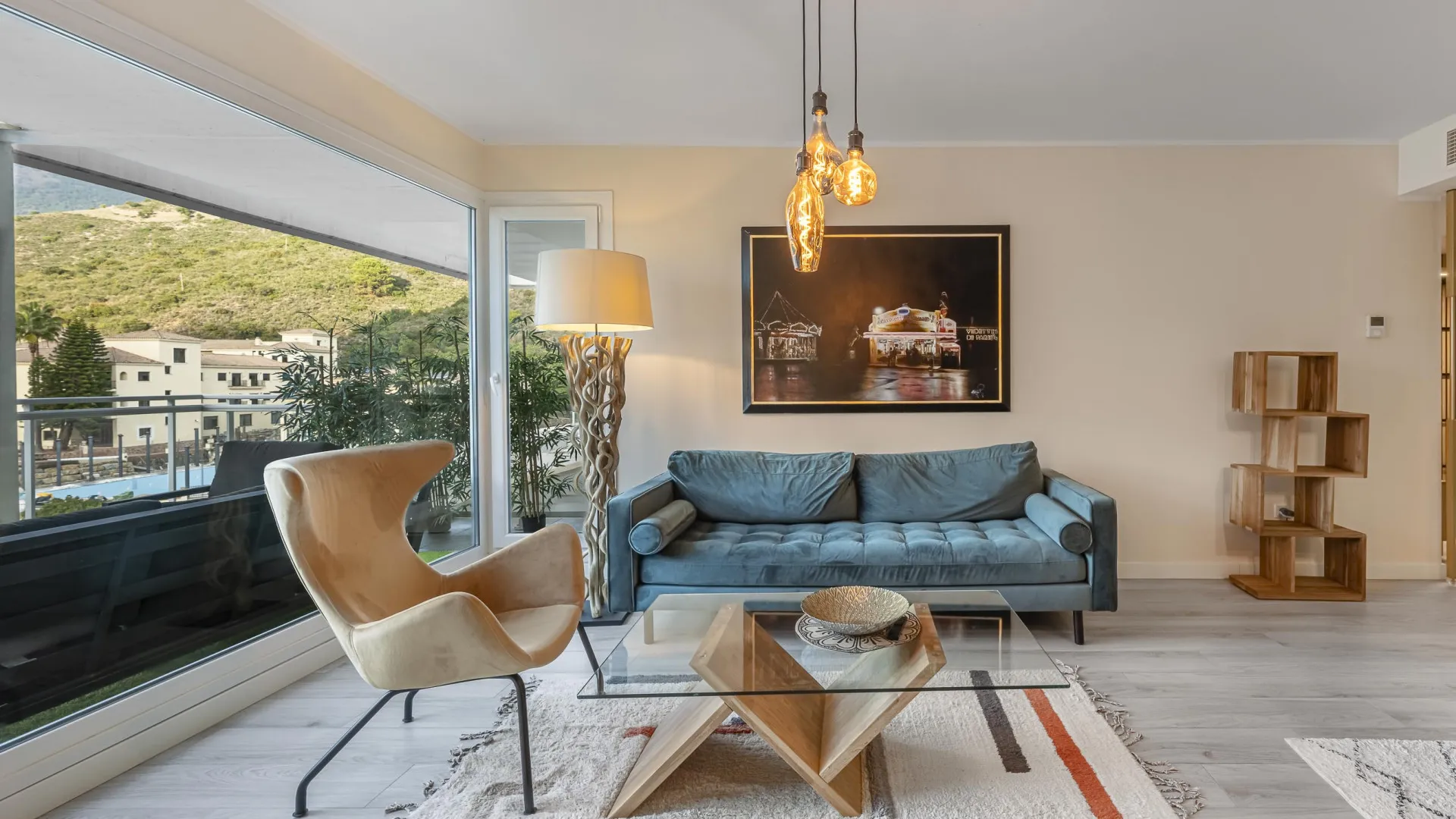 Buy apartment in Benahavis Centro