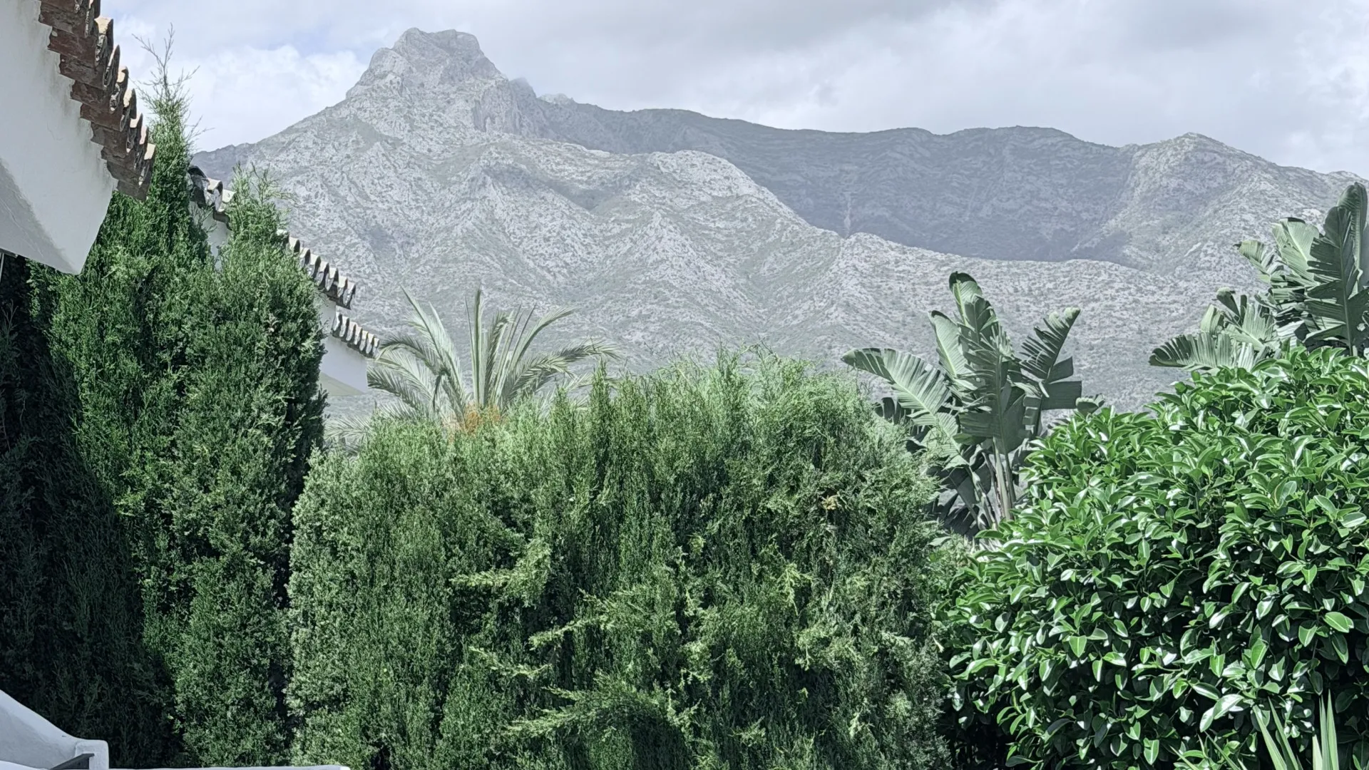 Se vende adosado con 2 dormitorios en Marbella