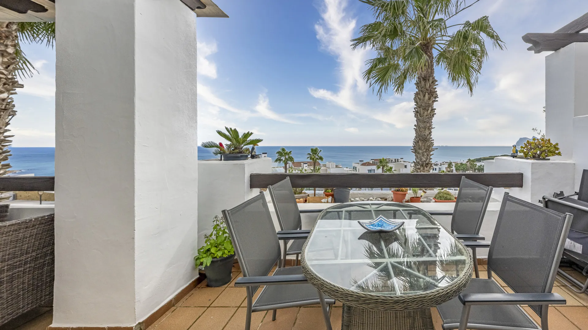 For sale Alcaidesa apartment with 2 bedrooms