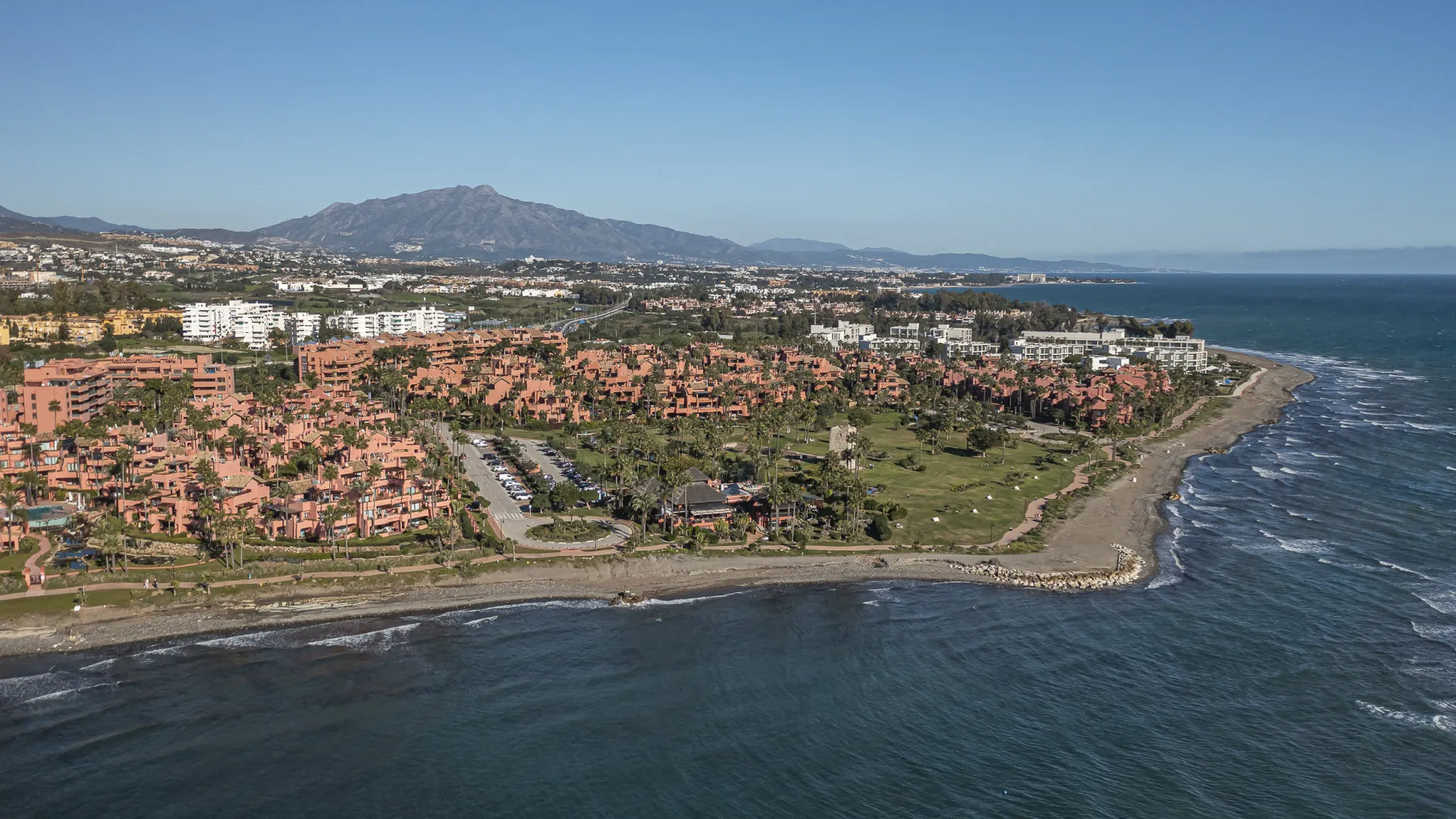 Apartamento planta baja en venta en Menara Beach