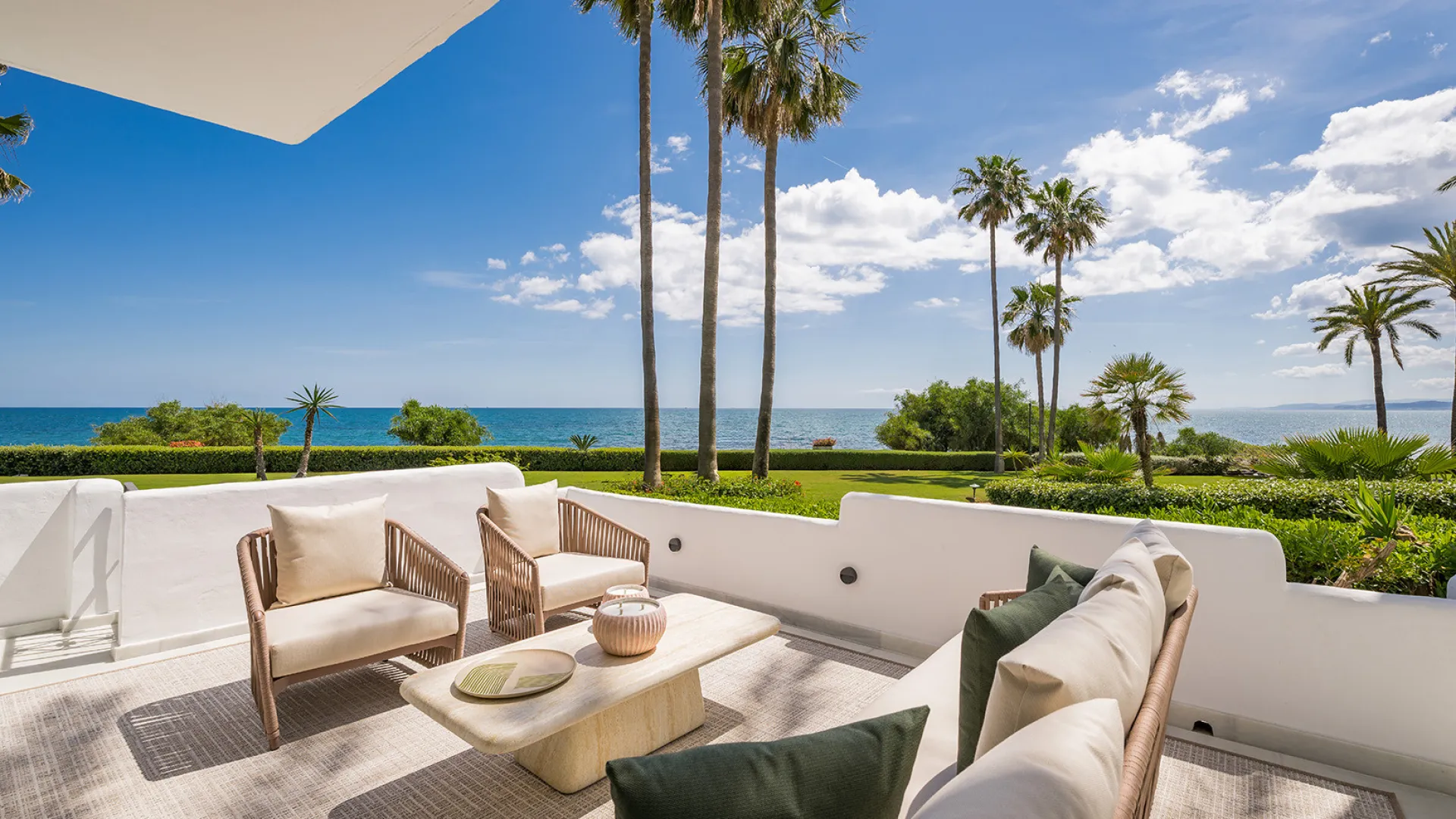 Apartamento planta baja en venta en Alcazaba Beach