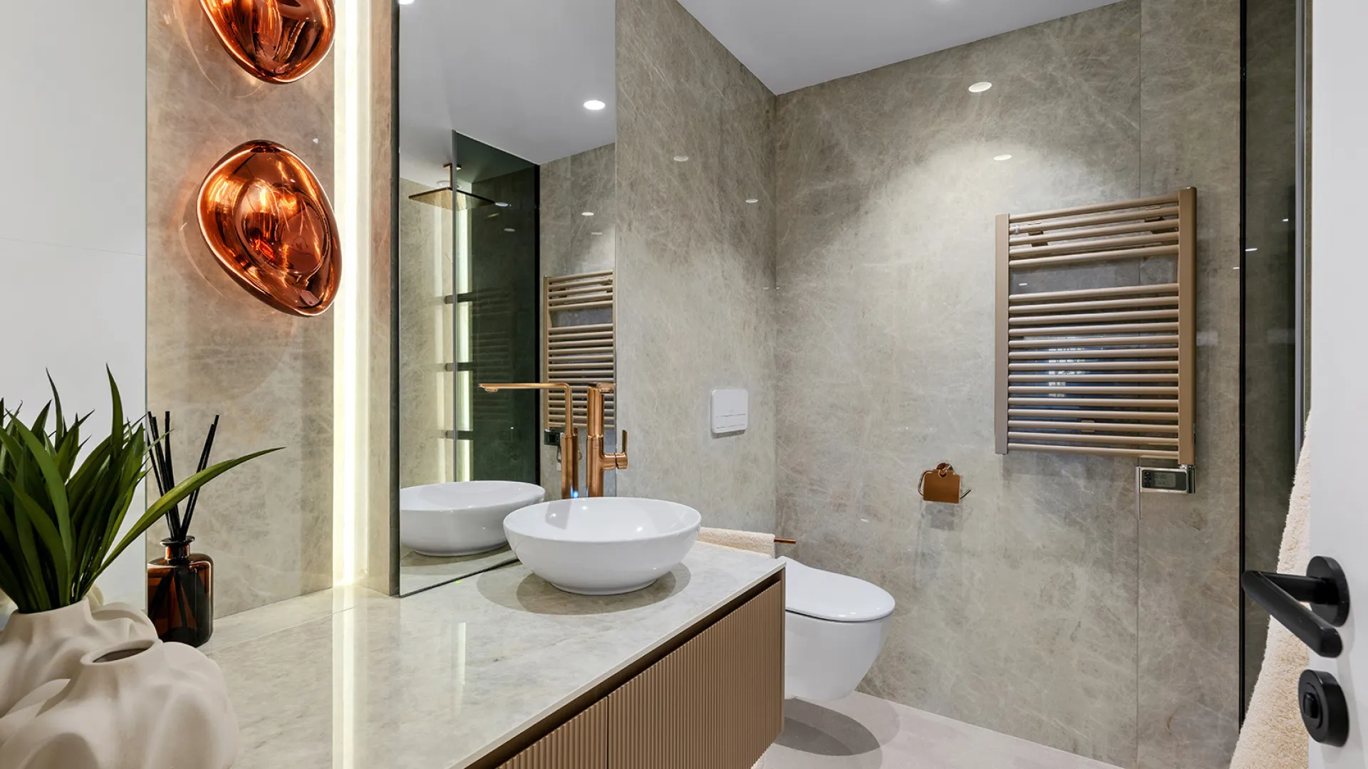 Apartamento planta baja en venta en Alcazaba Beach