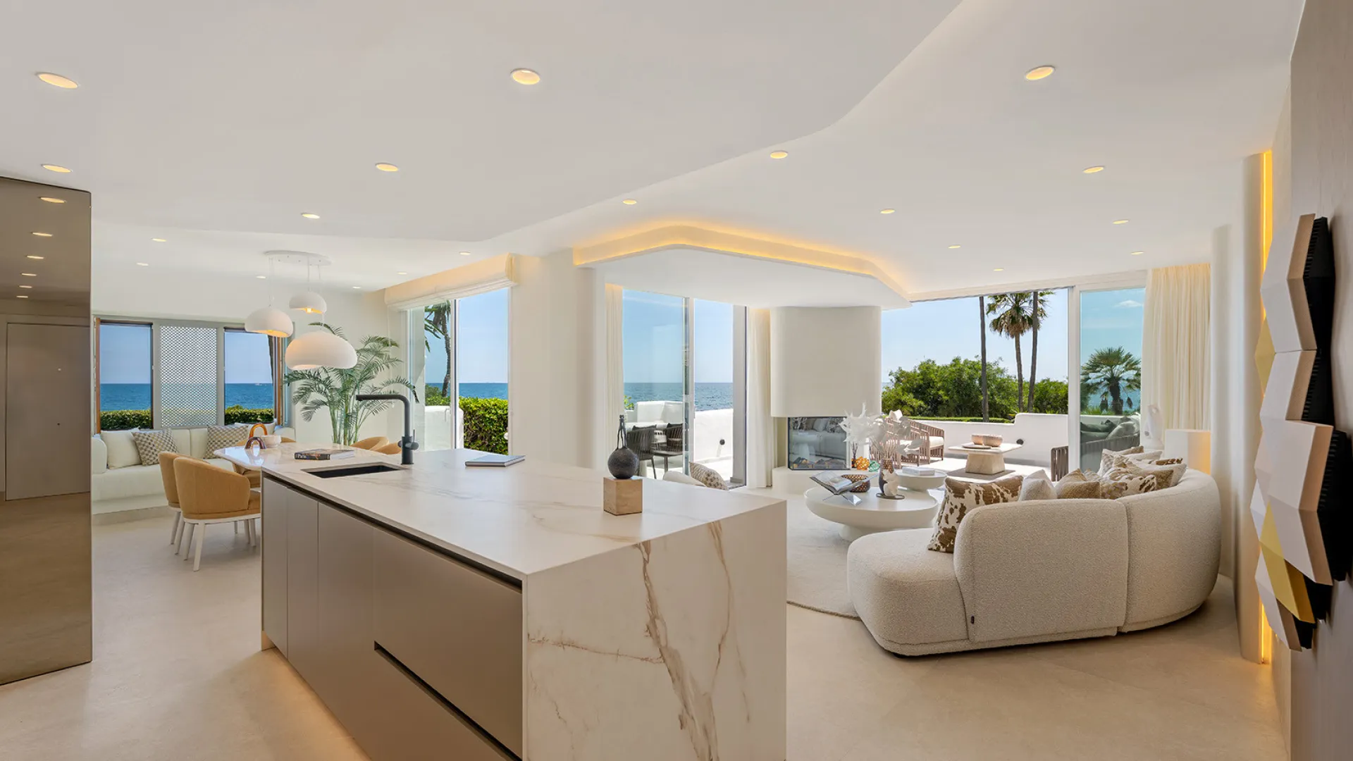 Apartamento planta baja en venta en Alcazaba Beach