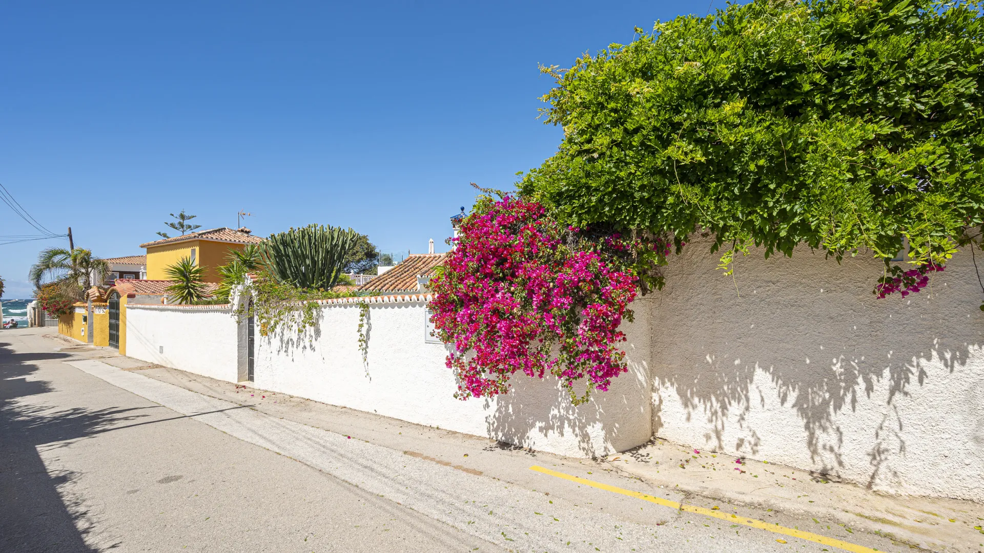 2 bedrooms town house in Costabella for sale