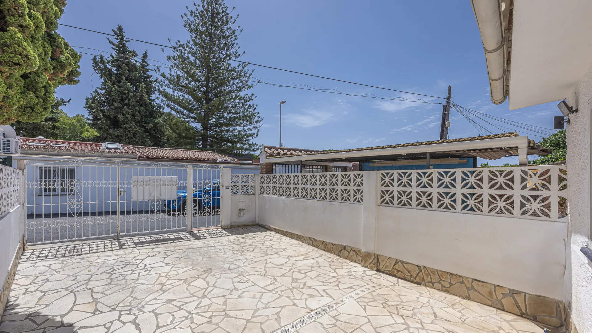2 bedrooms town house in Costabella for sale