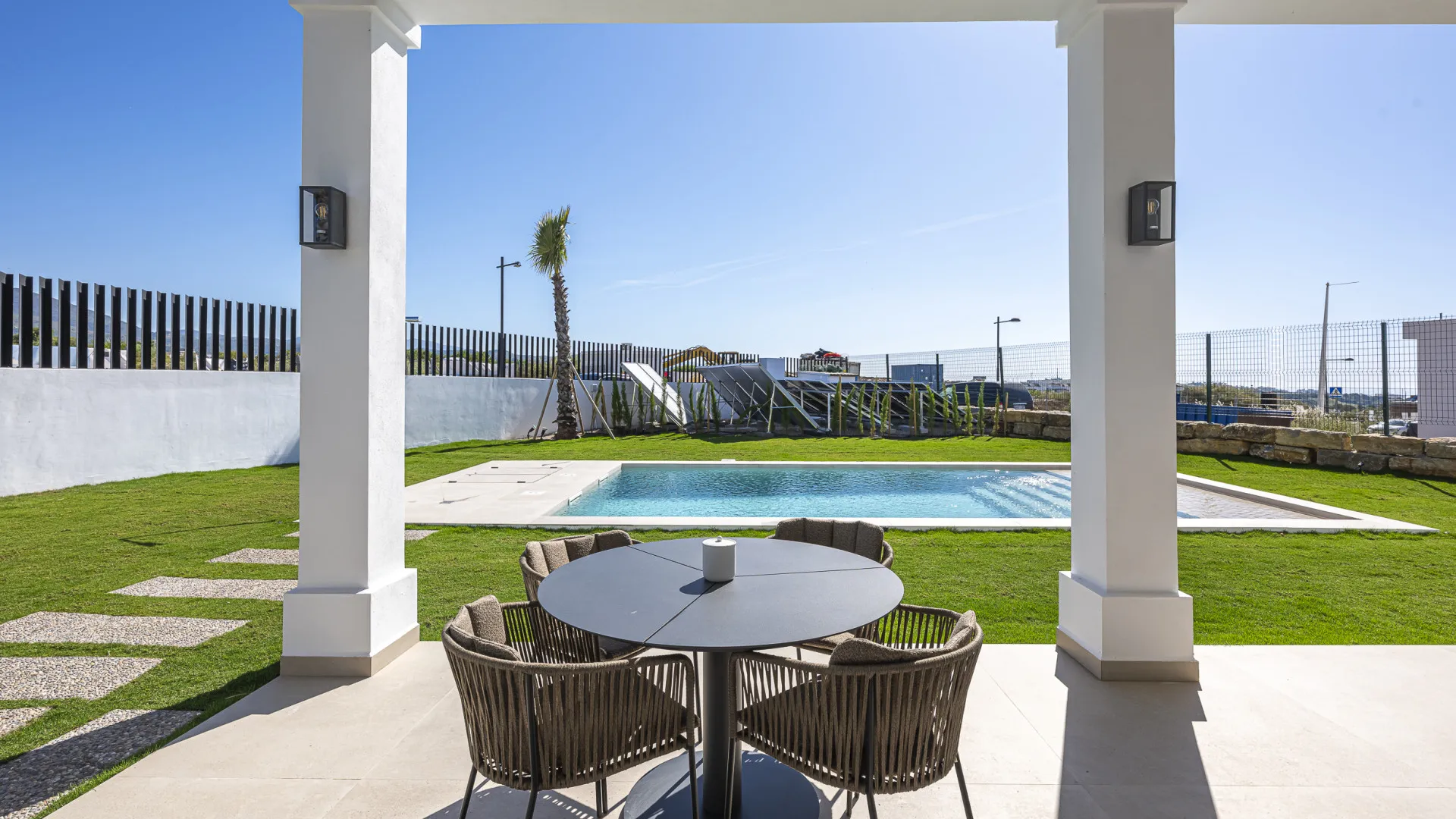 Villa en venta de 4 dormitorios en Estepona