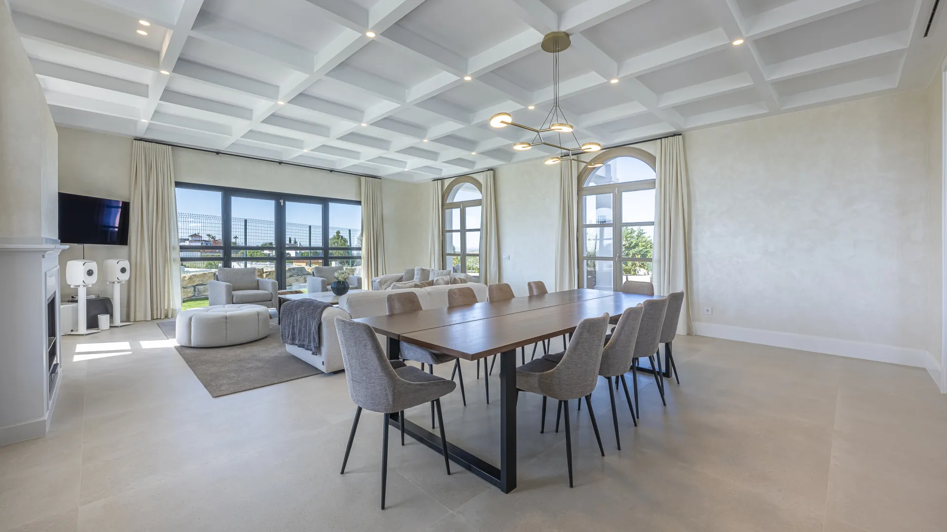 Villa en venta de 4 dormitorios en Estepona