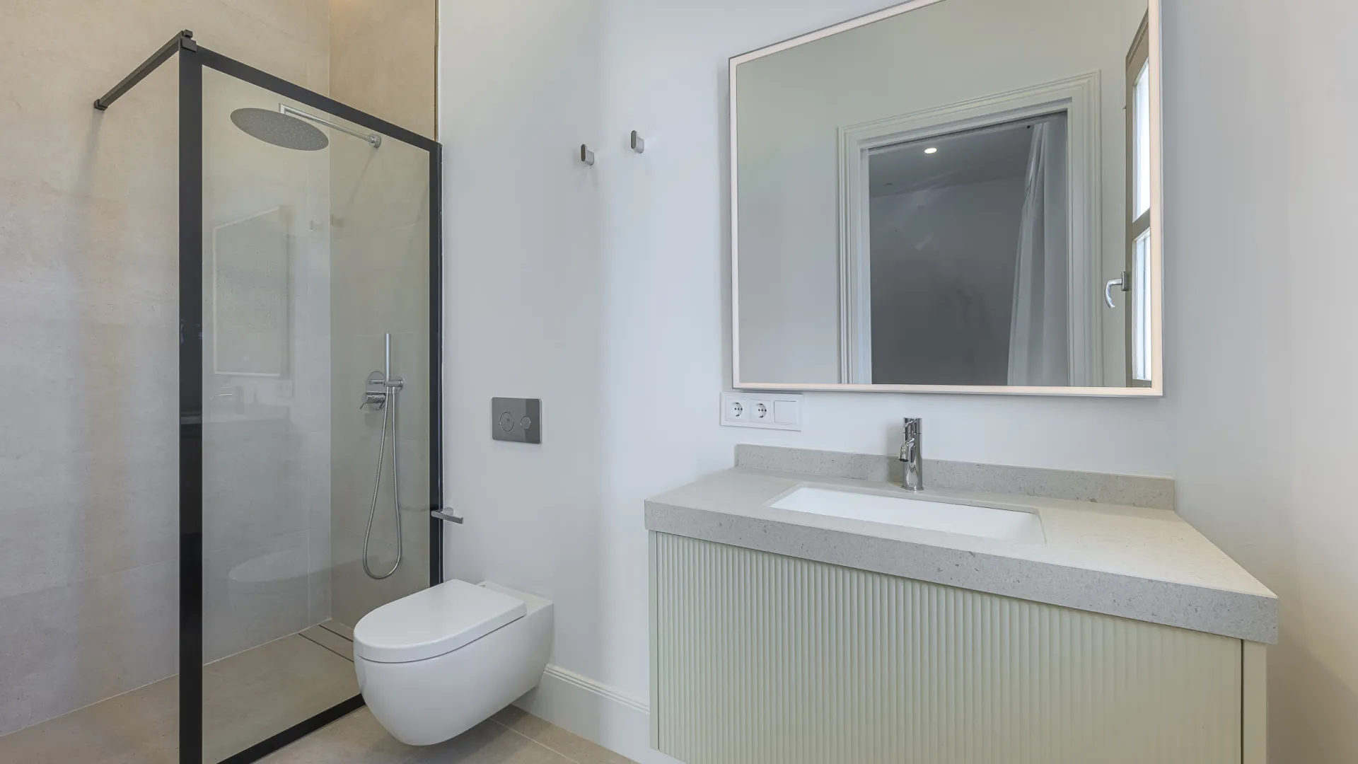Villa en venta de 4 dormitorios en Estepona