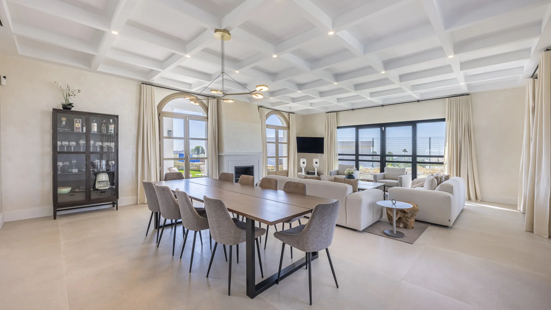 Villa en venta de 4 dormitorios en Estepona