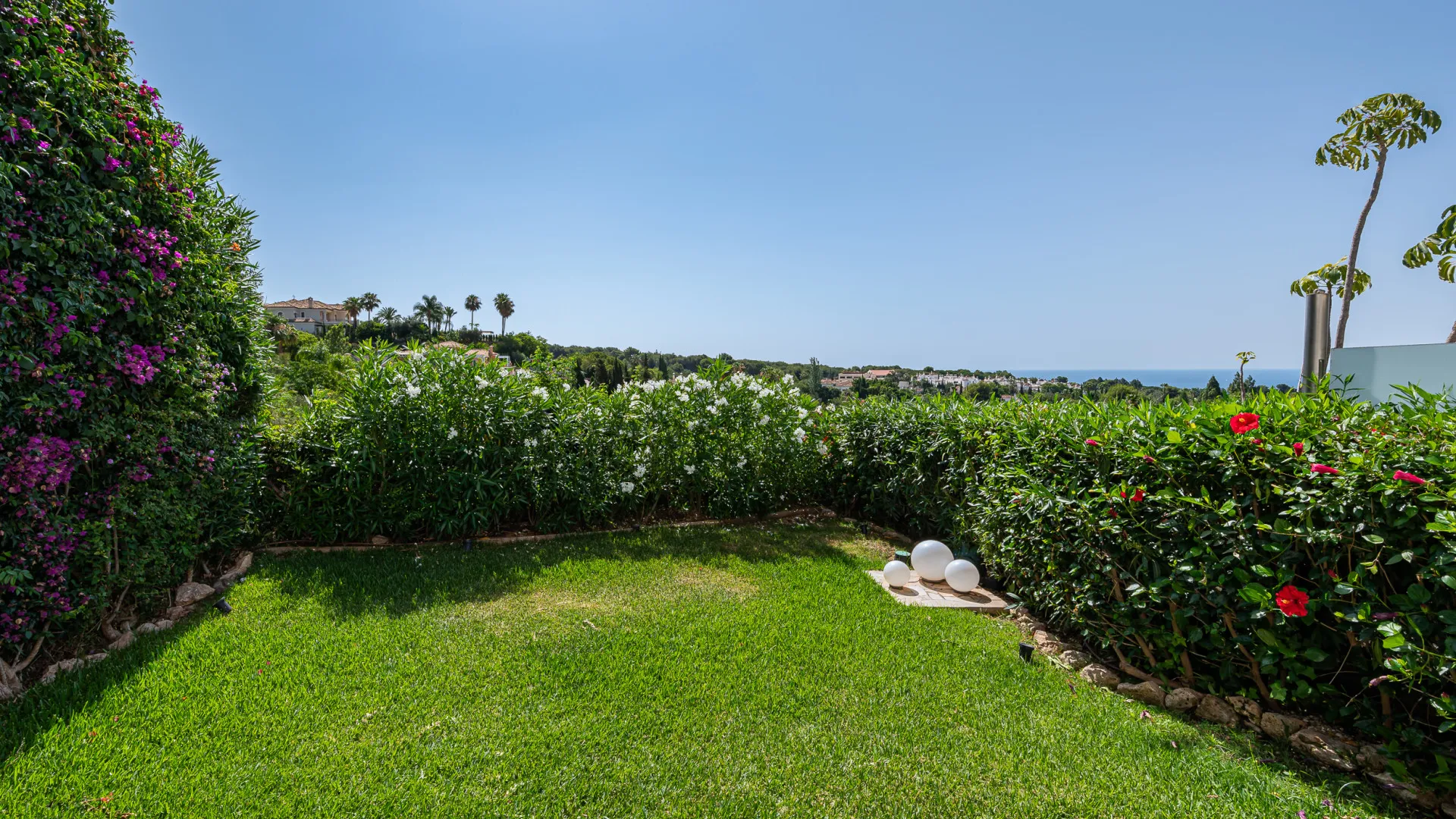 Town house for sale in Marbella Hill Club with 3 bedrooms