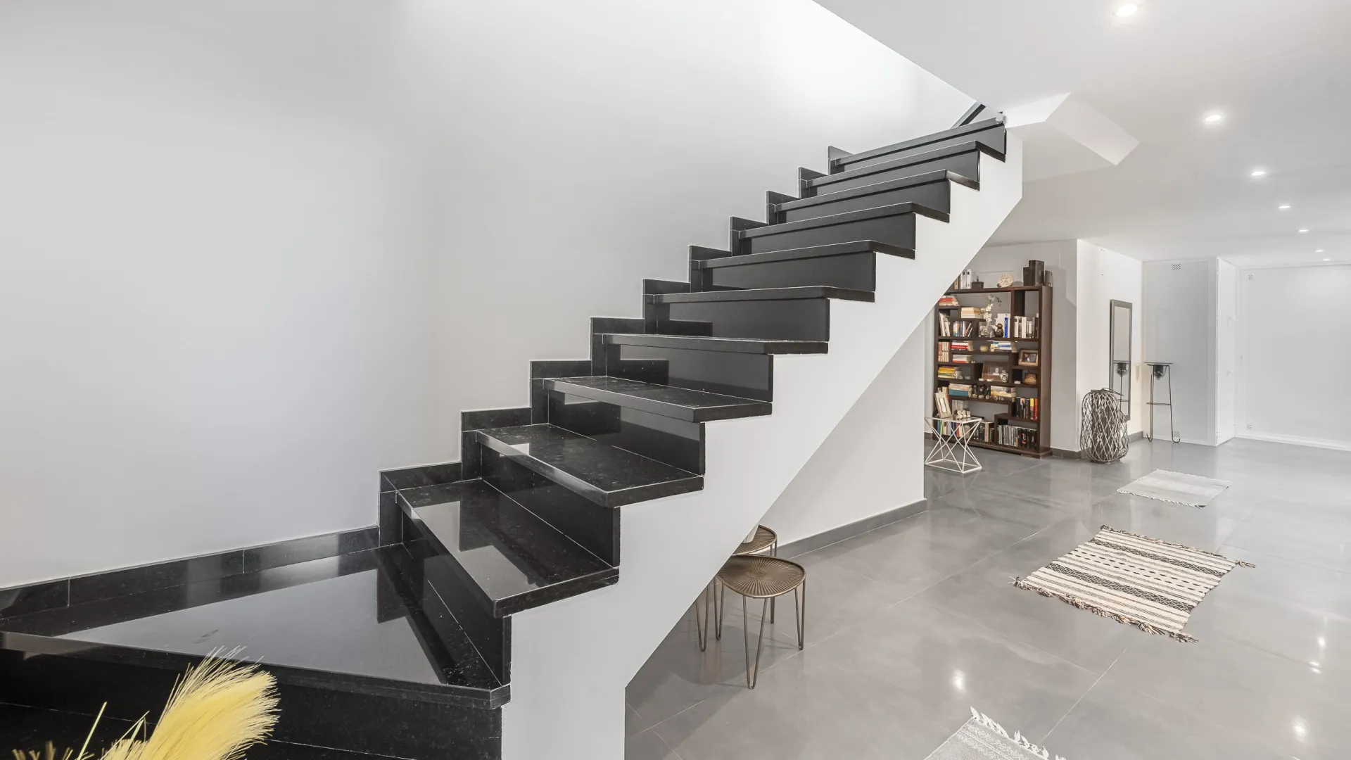 Estepona villa for sale