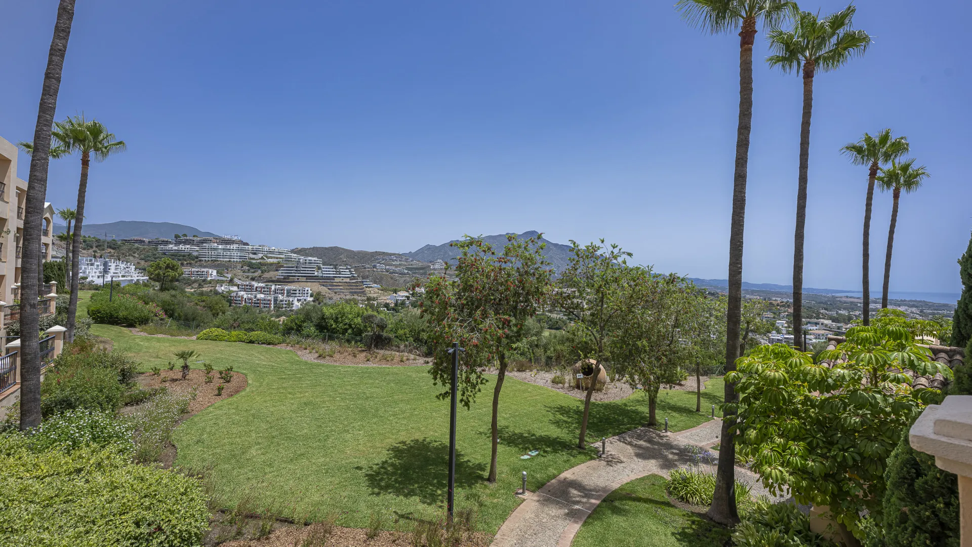 Apartment with 2 bedrooms for sale in Marbella