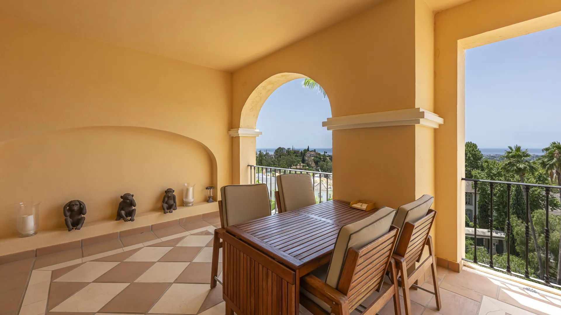 Apartment with 2 bedrooms for sale in Marbella
