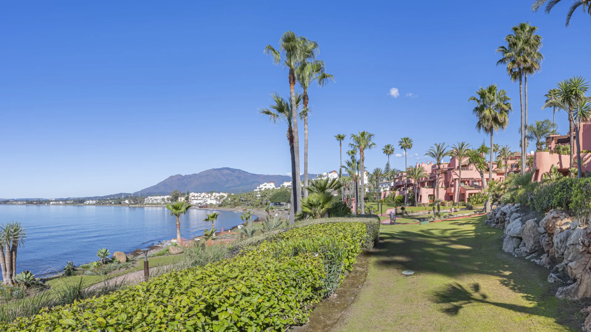 For sale Cabo Bermejo ground floor apartment with 3 bedrooms