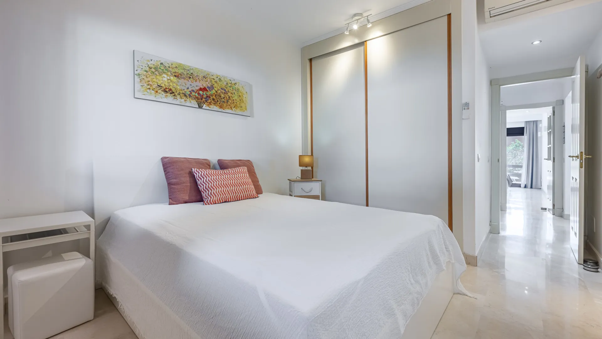 Buenas Noches 2 bedrooms ground floor apartment for sale