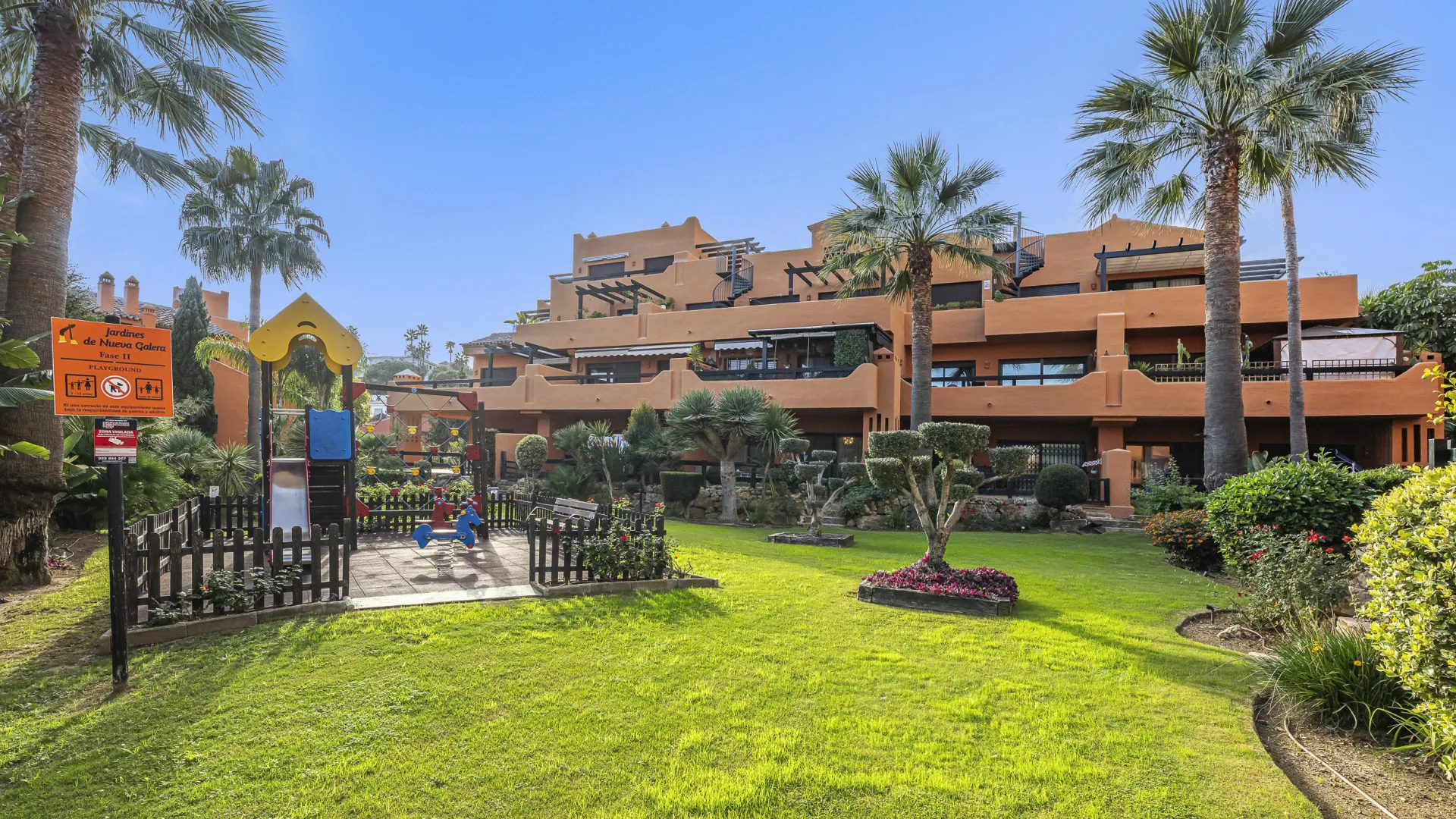 Buenas Noches 2 bedrooms ground floor apartment for sale