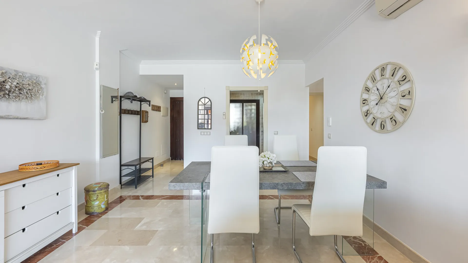 Buenas Noches 2 bedrooms ground floor apartment for sale