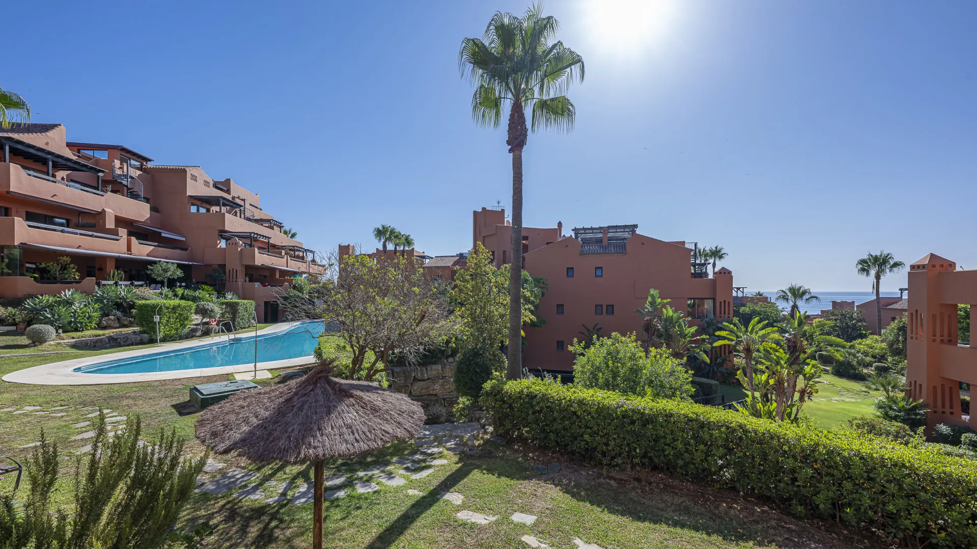 Buenas Noches 2 bedrooms ground floor apartment for sale