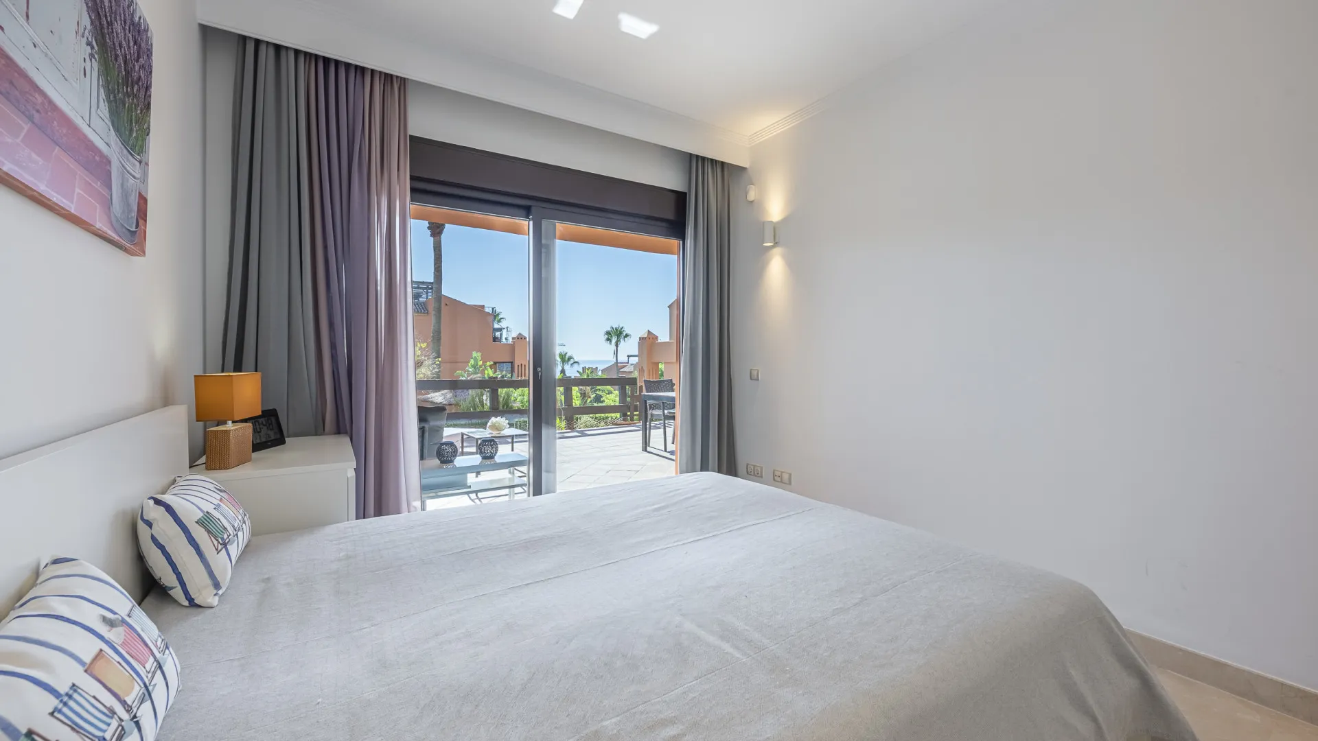 Buenas Noches 2 bedrooms ground floor apartment for sale