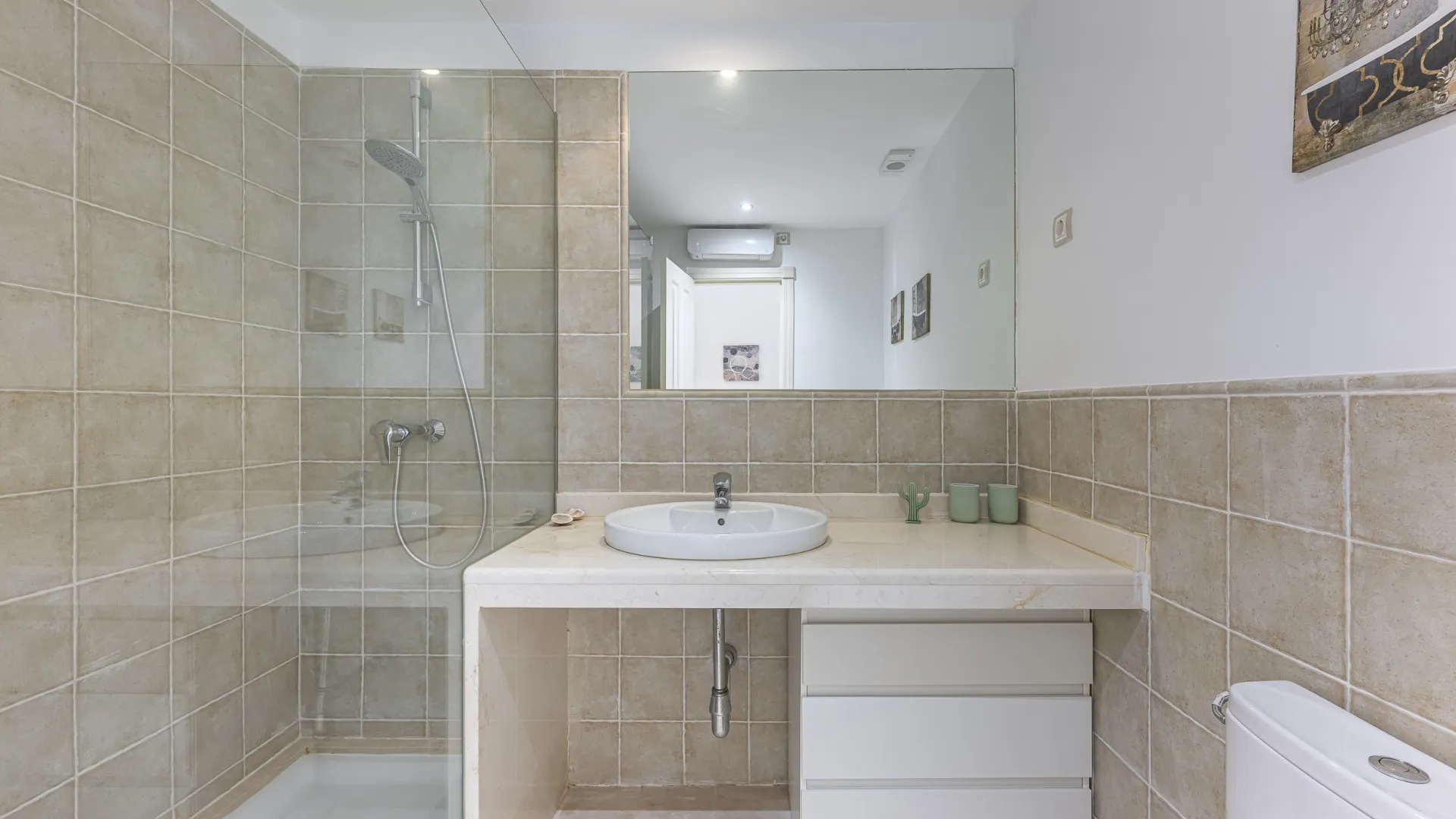 Buenas Noches 2 bedrooms ground floor apartment for sale