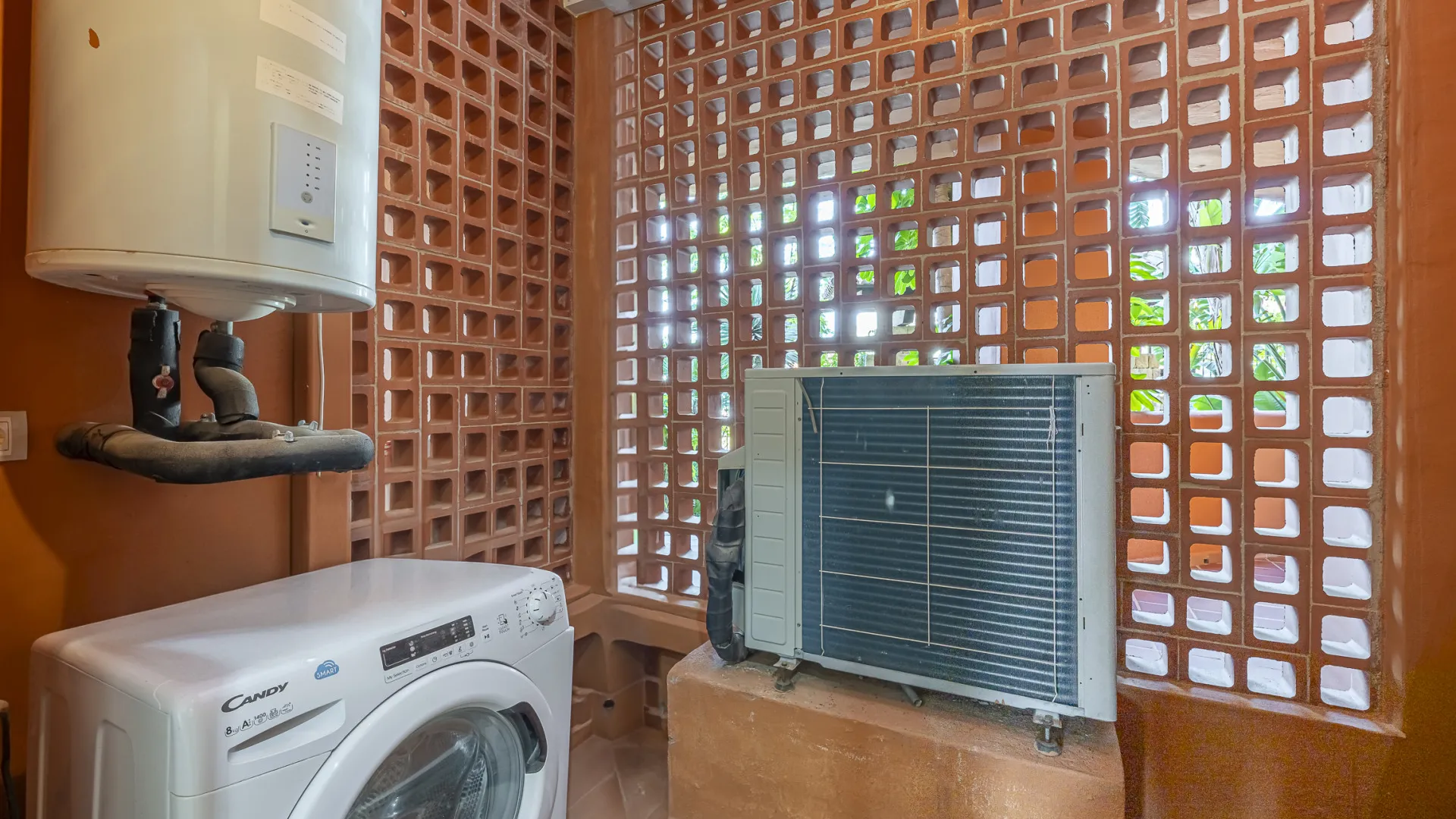 Buenas Noches 2 bedrooms ground floor apartment for sale