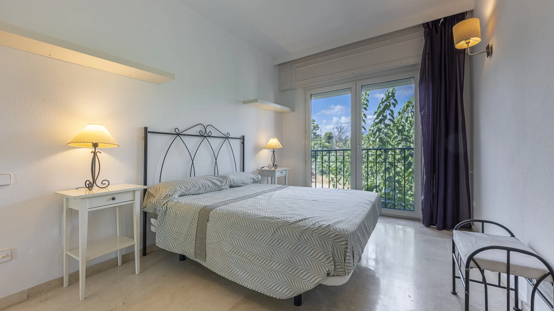 Ático en venta de 3 dormitorios en Estepona