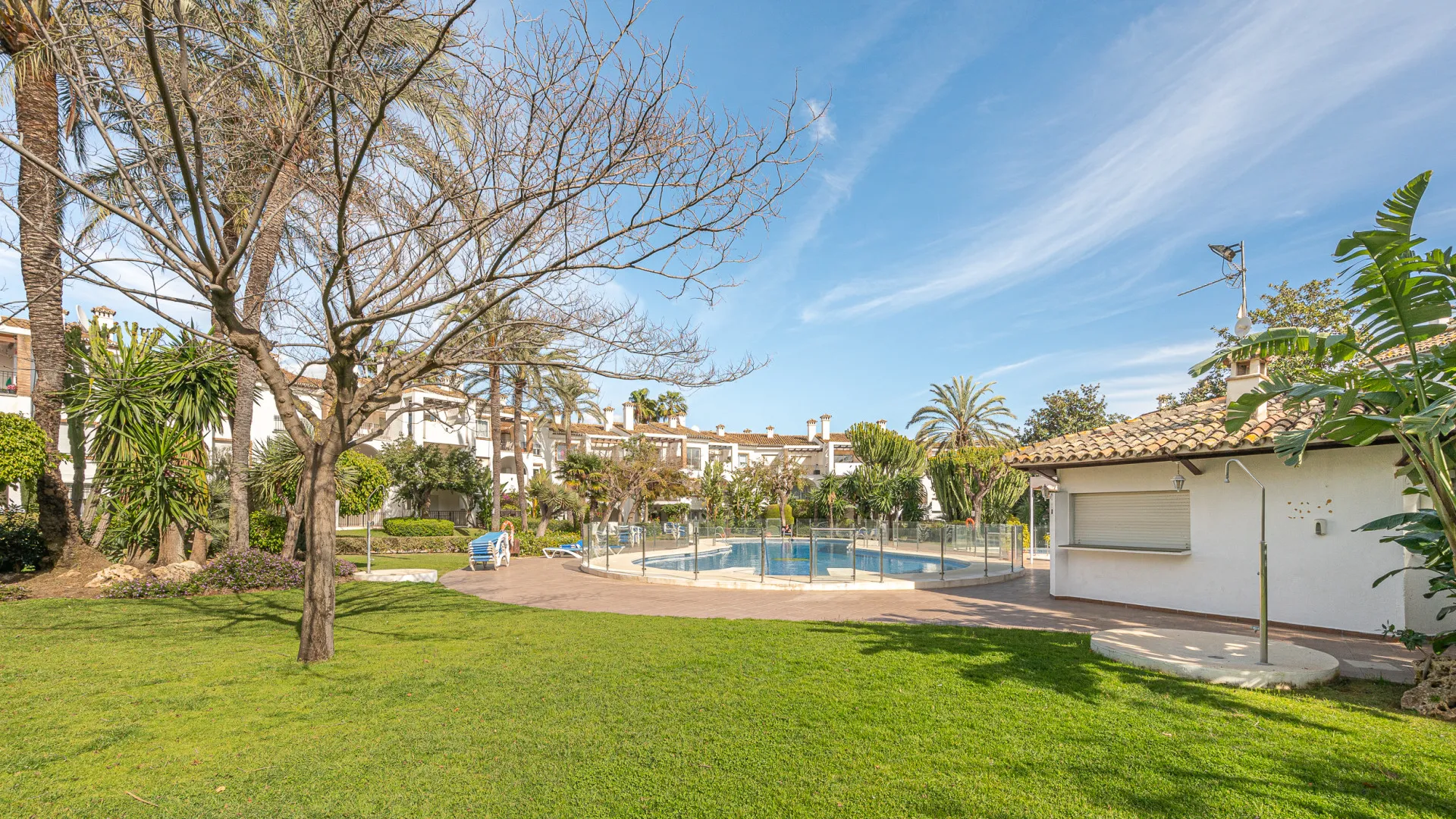 Ático en venta de 3 dormitorios en Estepona