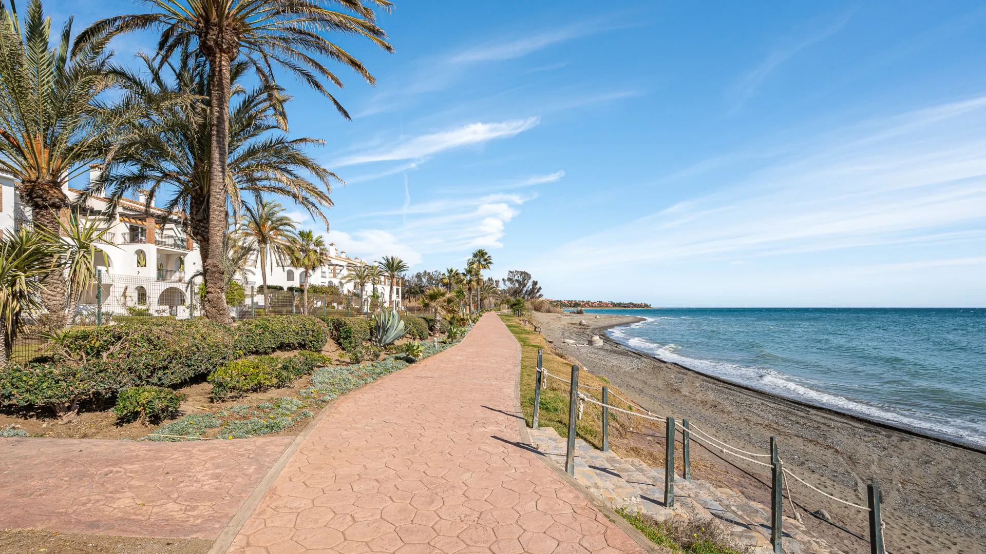 Ático en venta de 3 dormitorios en Estepona