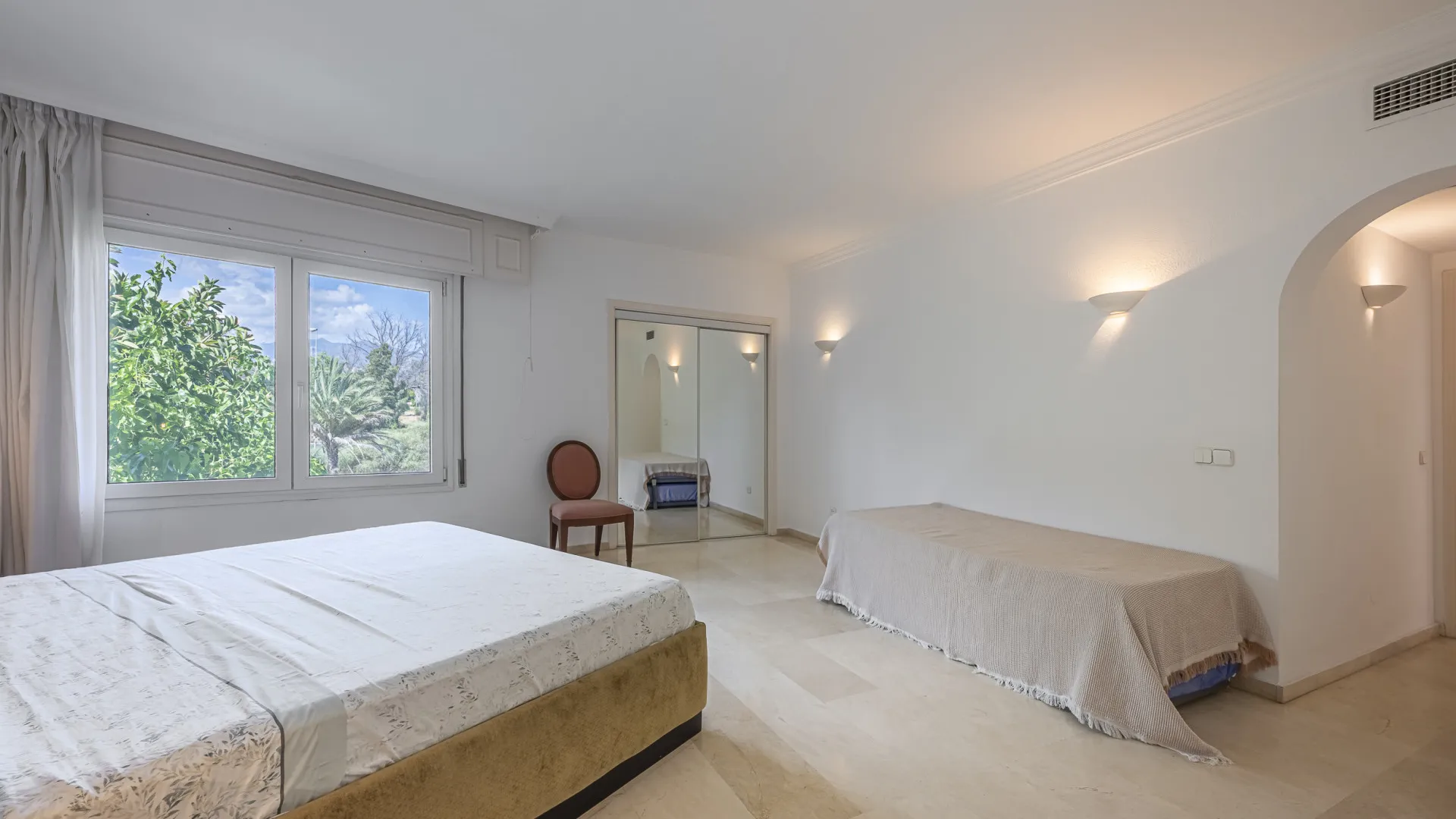 Ático en venta de 3 dormitorios en Estepona