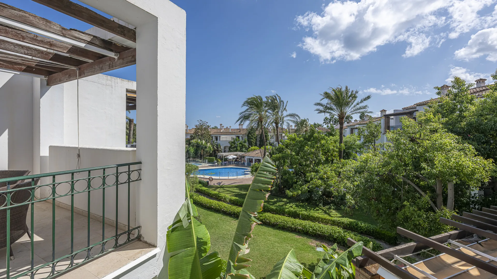 Ático en venta de 3 dormitorios en Estepona