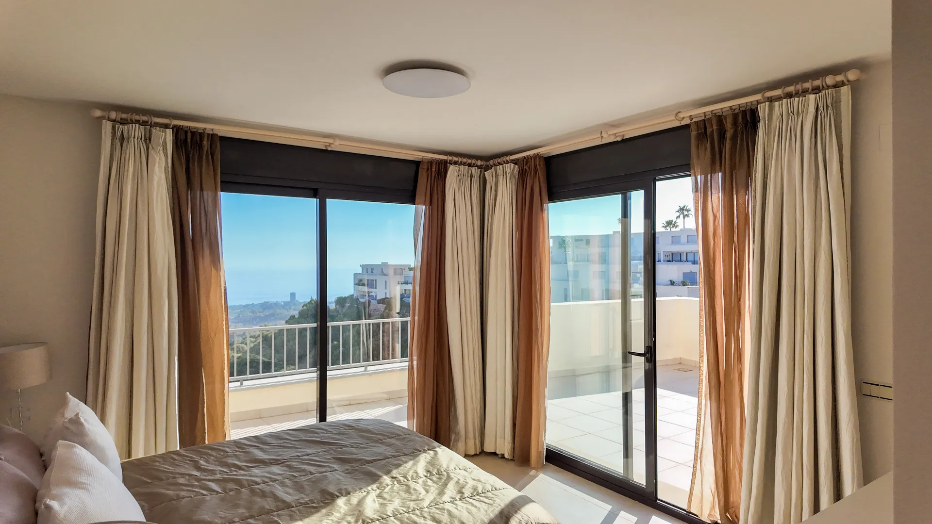 Los Altos de los Monteros, Ático de 3 dormitorios a la venta