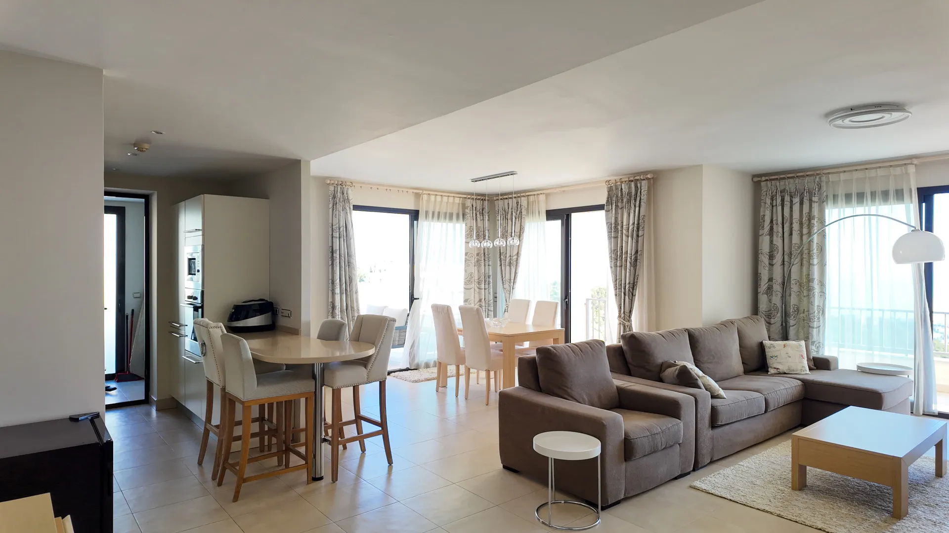 Los Altos de los Monteros, Ático de 3 dormitorios a la venta