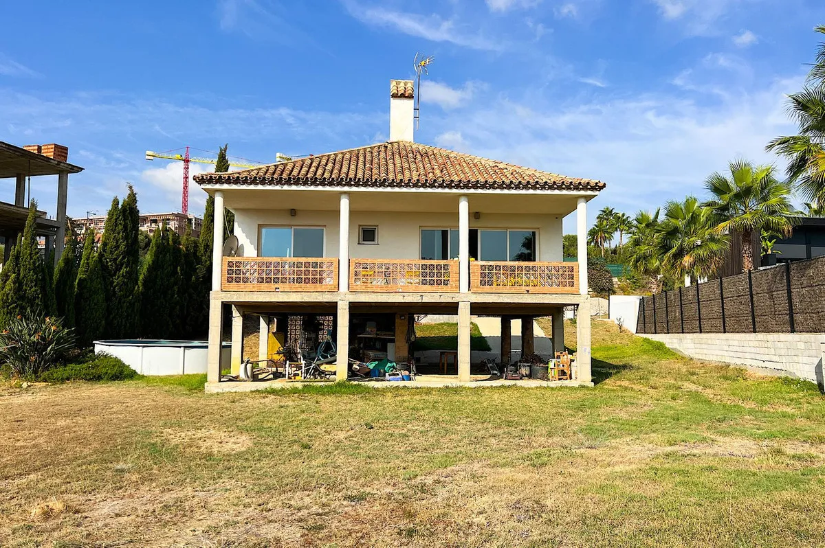 Villa en venta en Estepona